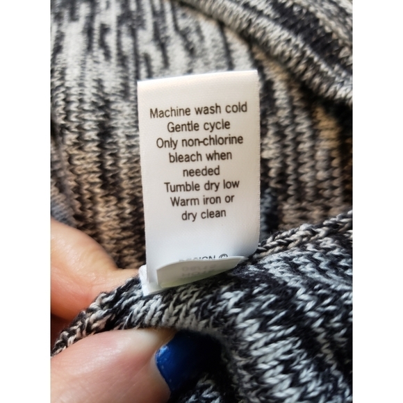 Athleta black Retreat Sweater Dress/Tunic - Picture 7 of 11